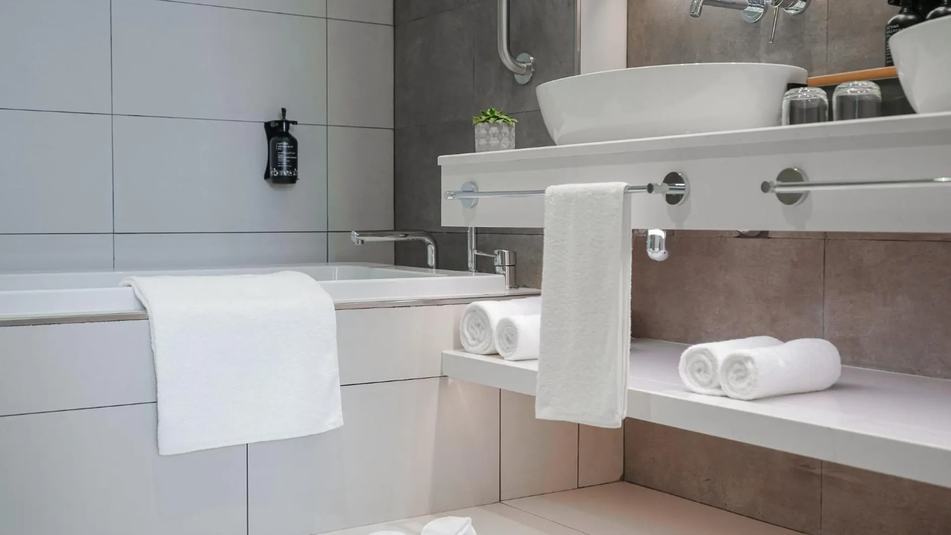 Holiday Inn Dubai Business Bay By Ihg