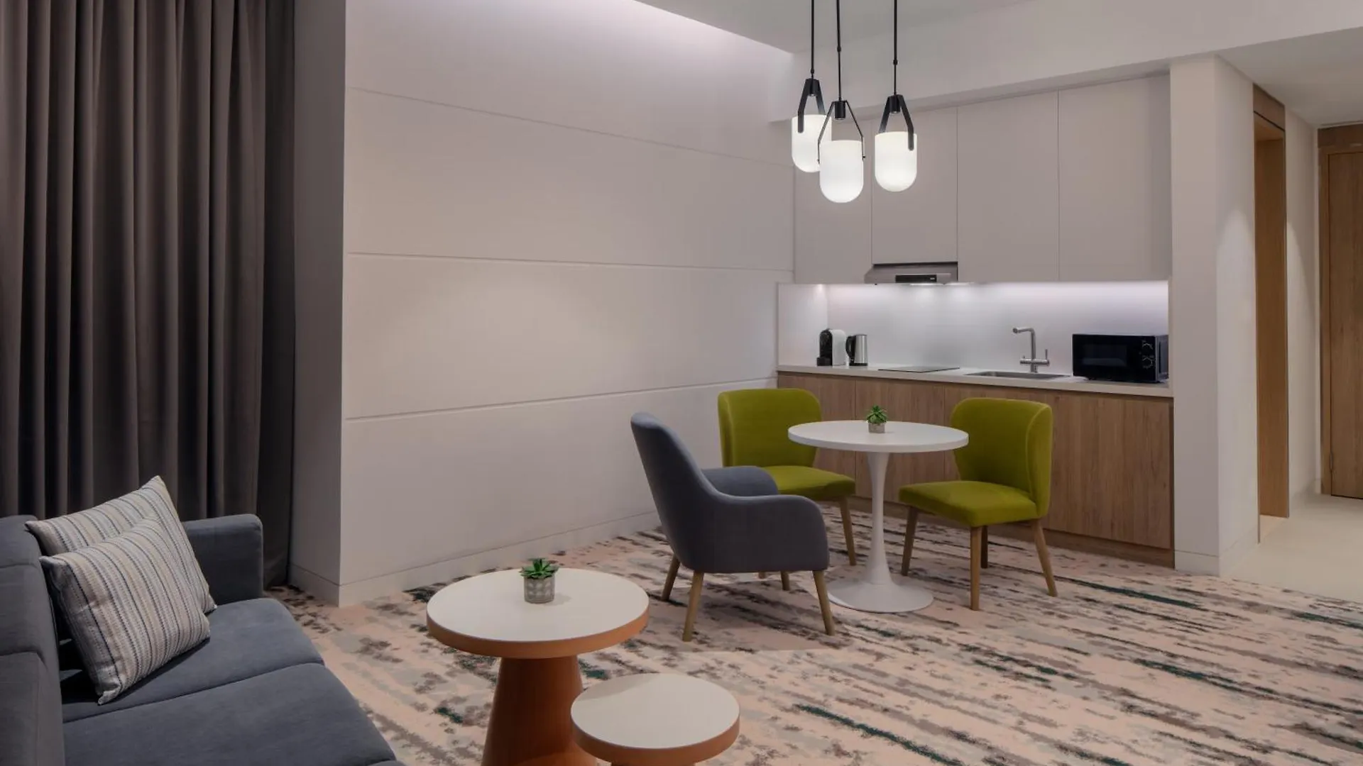 Holiday Inn Dubai Business Bay By Ihg Hotel