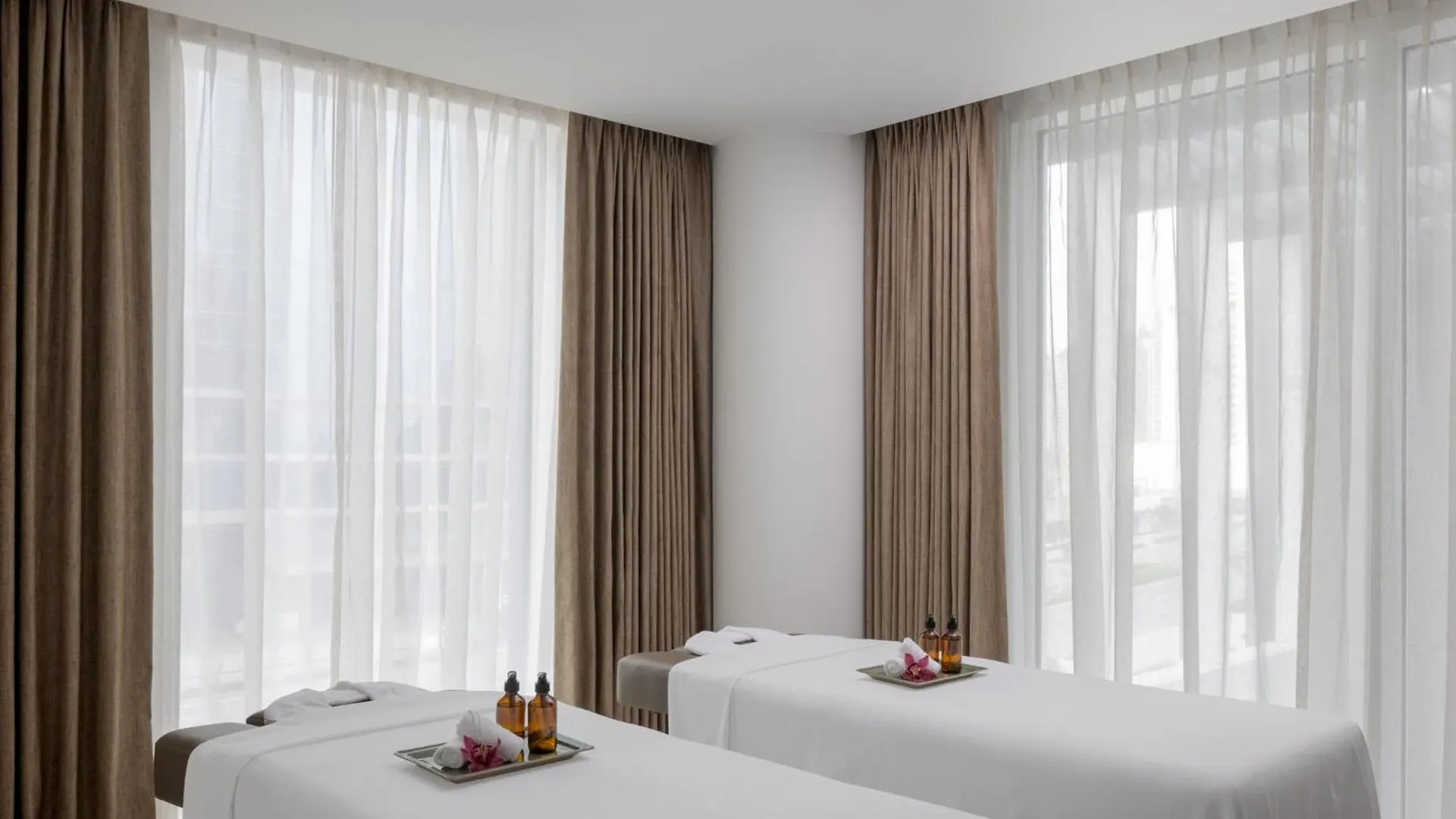 Hotel Holiday Inn Dubai Business Bay By Ihg