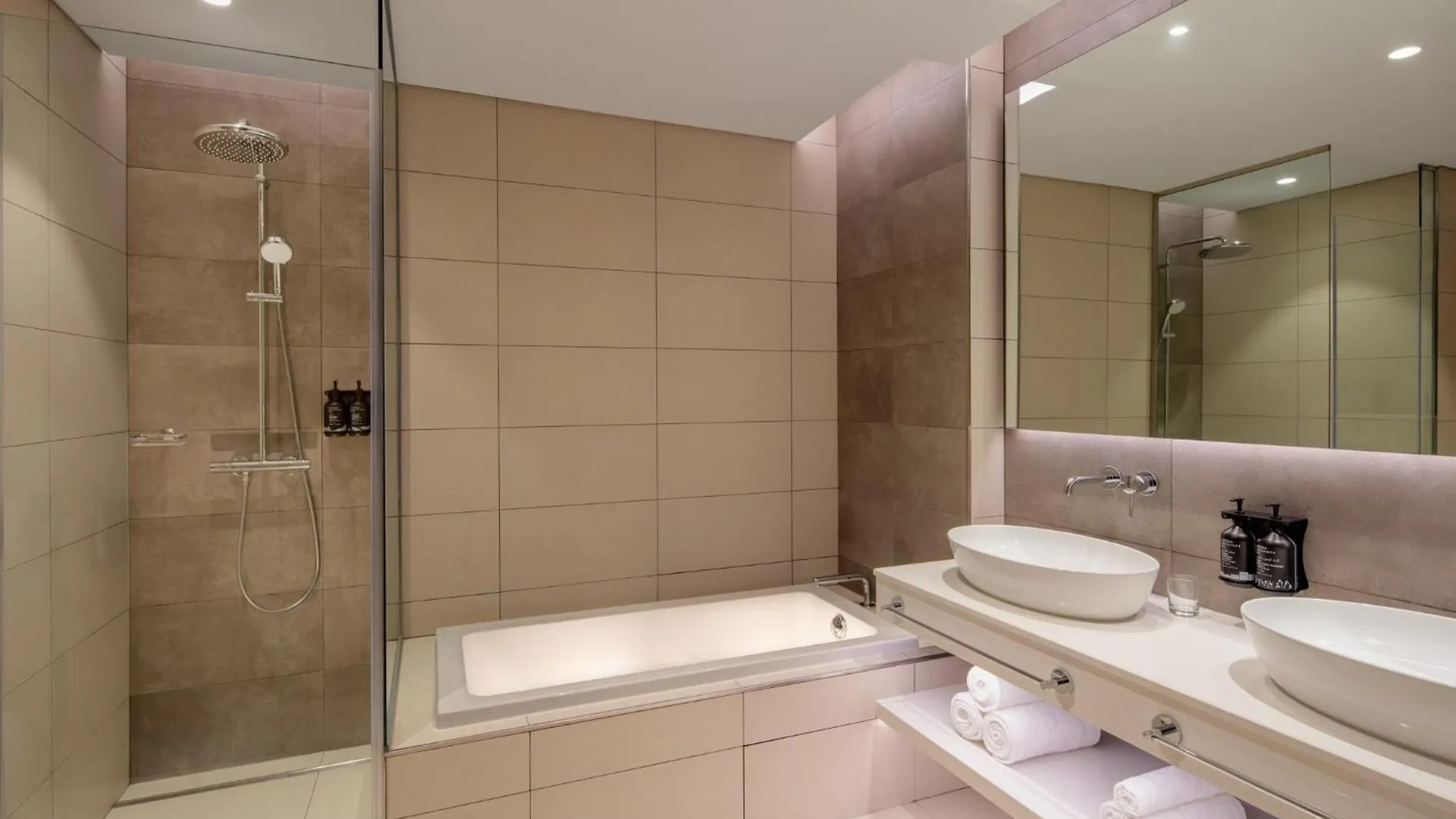 Holiday Inn Dubai Business Bay By Ihg