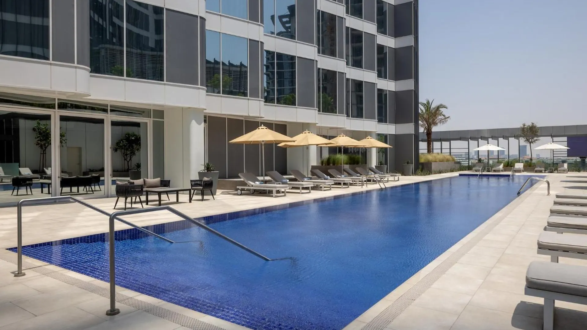 Holiday Inn Dubai Business Bay By Ihg Hotel