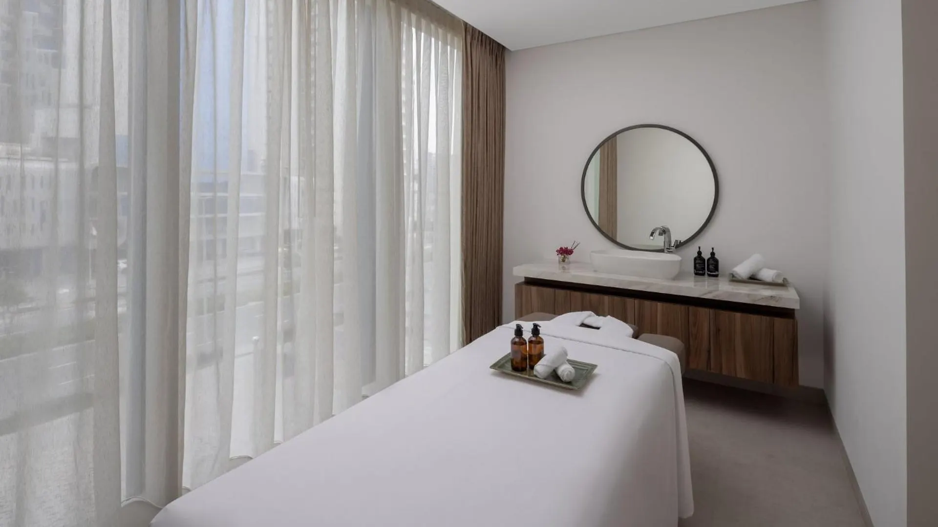 Holiday Inn Dubai Business Bay By Ihg